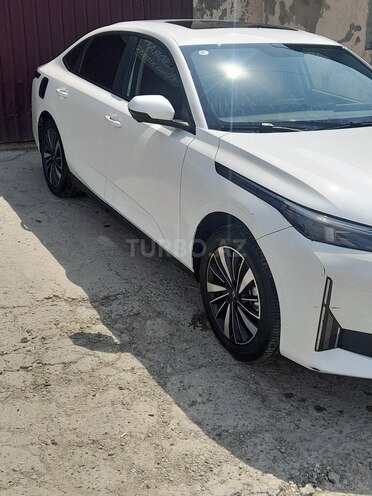 Changan Qiyuan A05-7