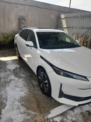 Changan Qiyuan A05-4