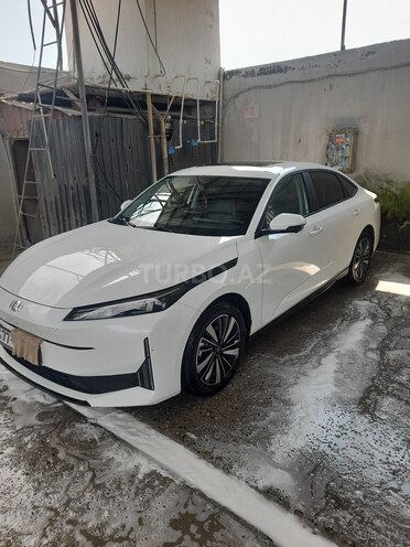 Changan Qiyuan A05-3