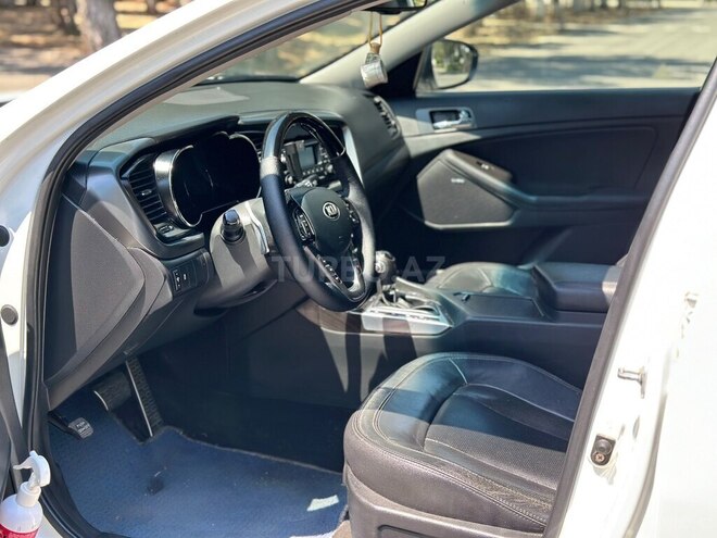 Kia Optima-11