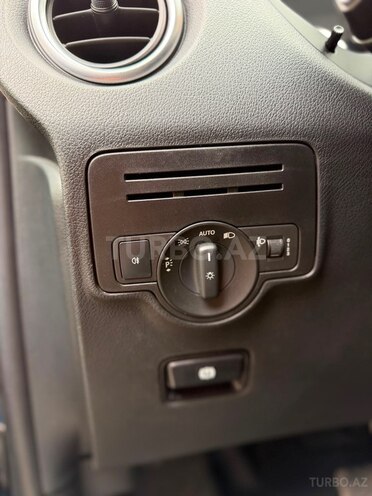 Mercedes Vito-13