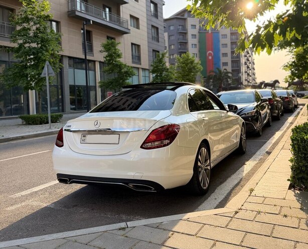 Mercedes C 300-9