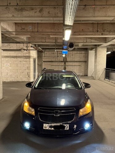 Chevrolet Cruze-1