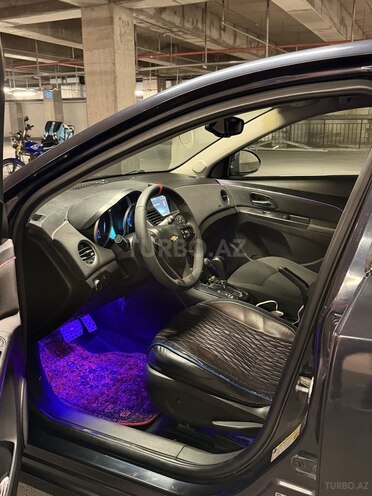 Chevrolet Cruze-6