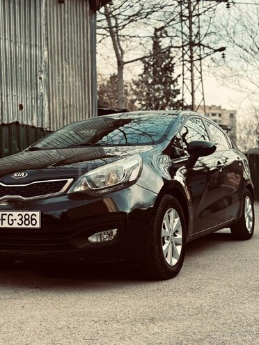 Kia Rio-3