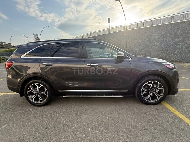 Kia Sorento-11