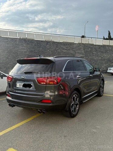 Kia Sorento-8