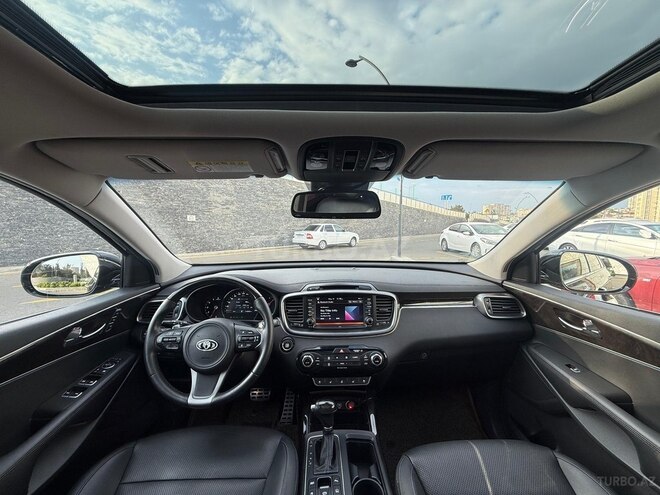 Kia Sorento-21