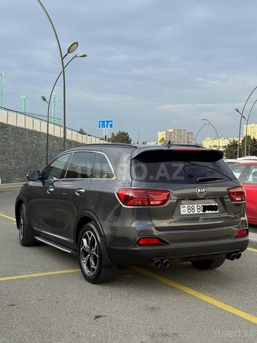 Kia Sorento-9