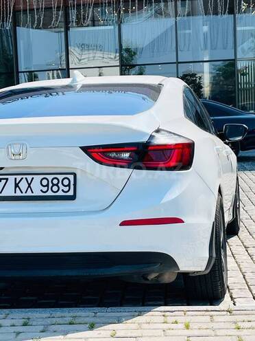 Honda Insight-7
