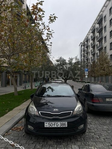 Kia Rio-1