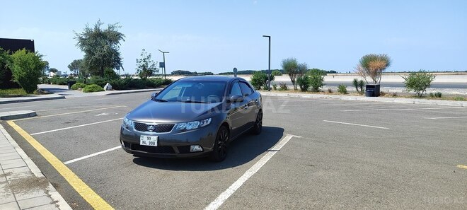 Kia Cerato-5