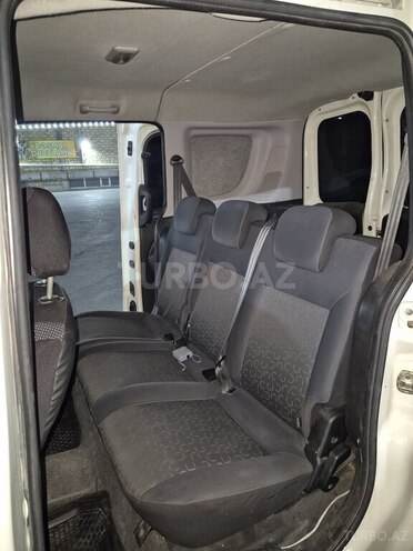 Fiat Doblo-11