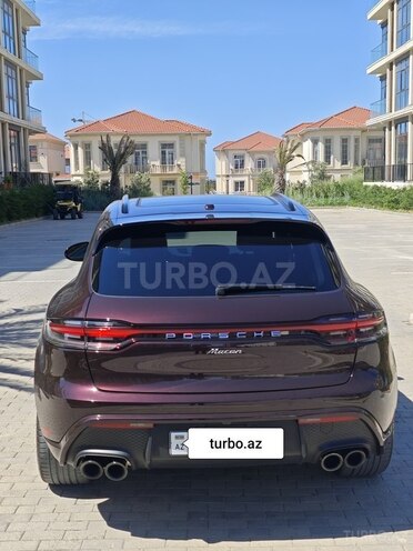 Porsche Macan-12