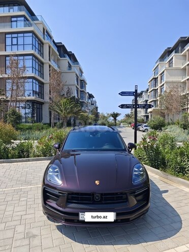 Porsche Macan-4