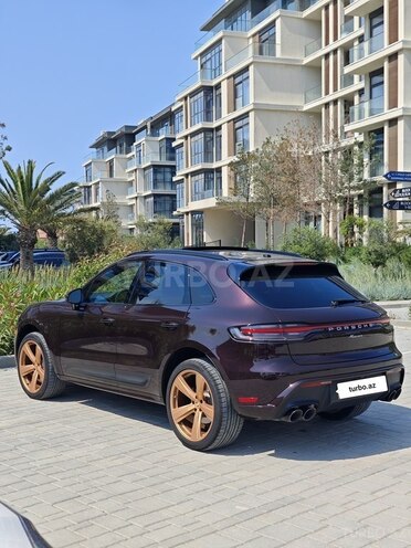 Porsche Macan-3