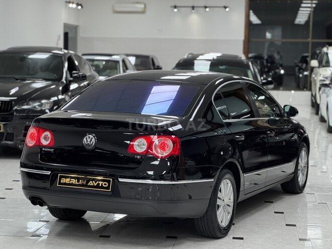 Volkswagen Passat-12