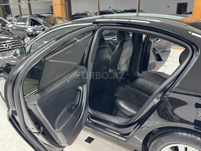 Volkswagen Passat-27
