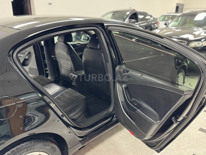 Volkswagen Passat-28