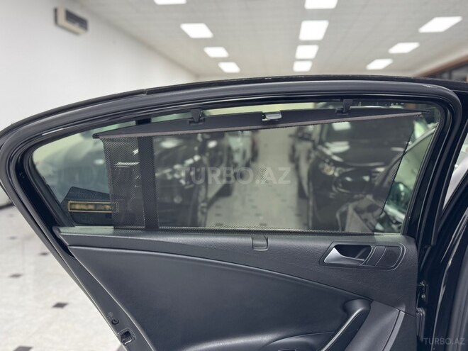 Volkswagen Passat-26