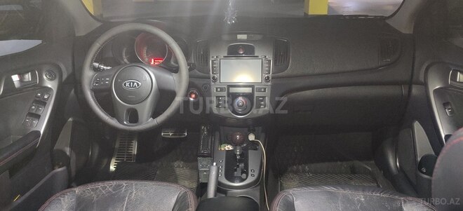 Kia Cerato-12