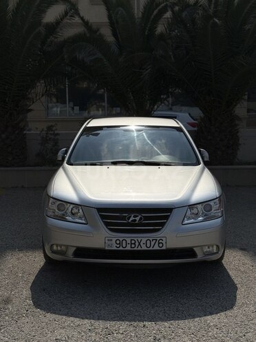 Hyundai Sonata-1