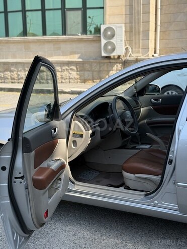 Hyundai Sonata-4