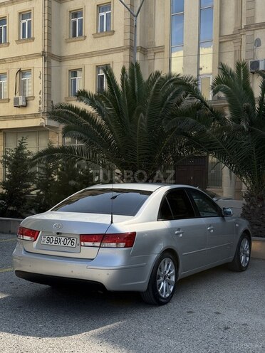 Hyundai Sonata-10
