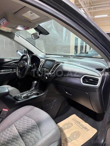 Chevrolet Equinox-12