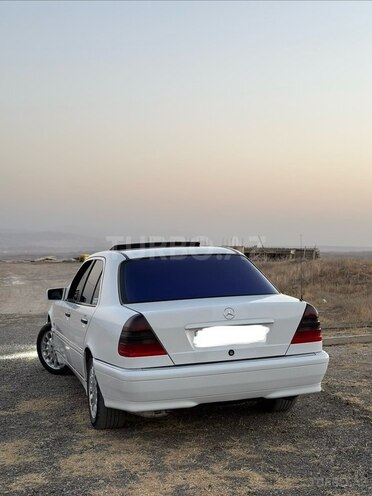 Mercedes C 220-2