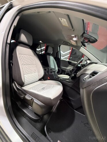 Chevrolet Equinox-17