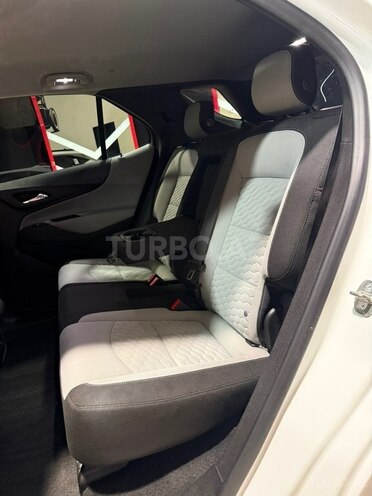 Chevrolet Equinox-21