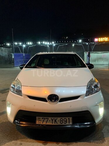 Toyota Prius-1