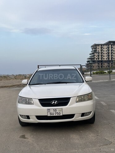 Hyundai Sonata-1