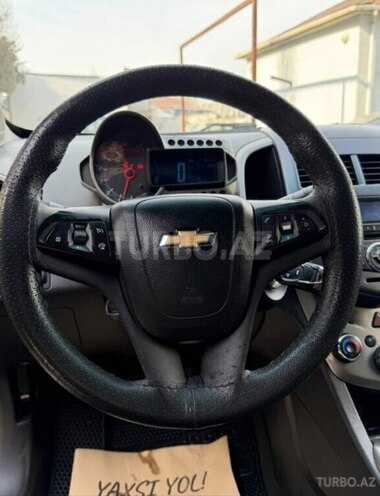 Chevrolet Aveo-8