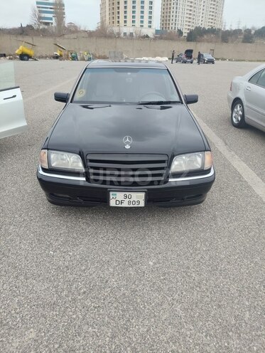Mercedes C 240-1