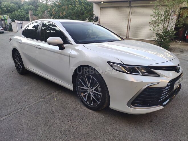Toyota Camry-11
