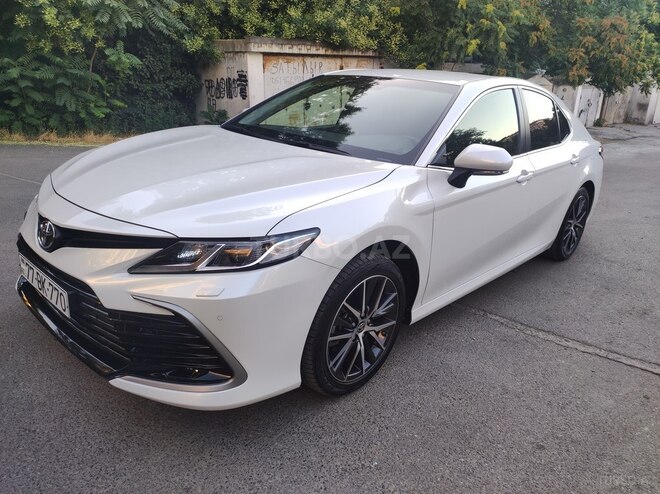 Toyota Camry-10