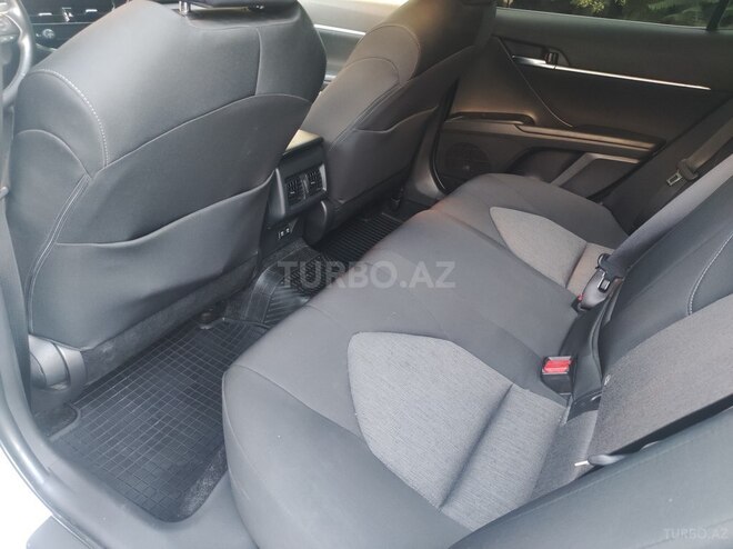 Toyota Camry-6