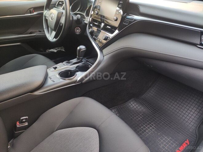 Toyota Camry-5