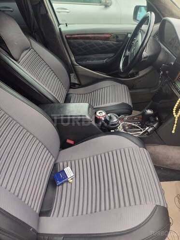 Mercedes C 240-12
