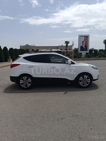 Hyundai ix35-4
