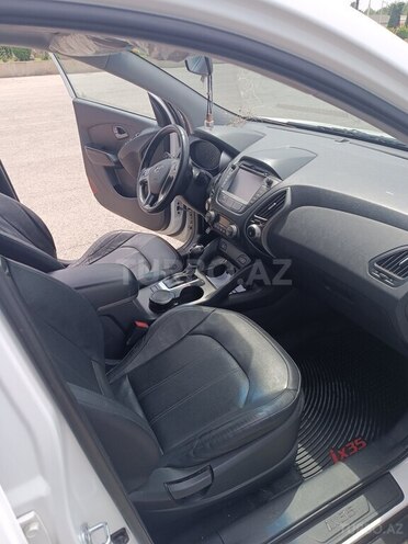 Hyundai ix35-12