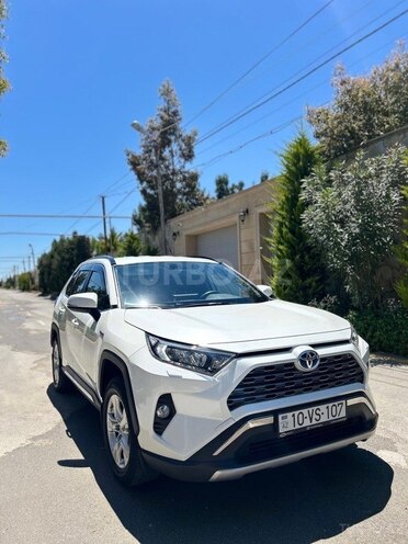 Toyota RAV4-6