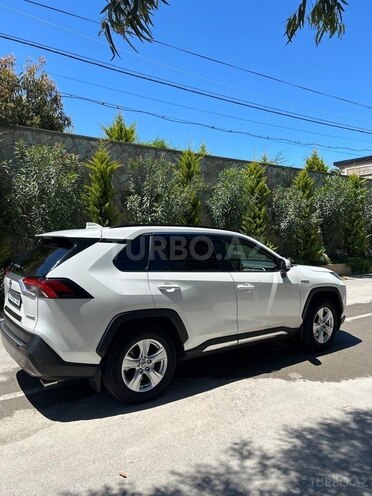 Toyota RAV4-3