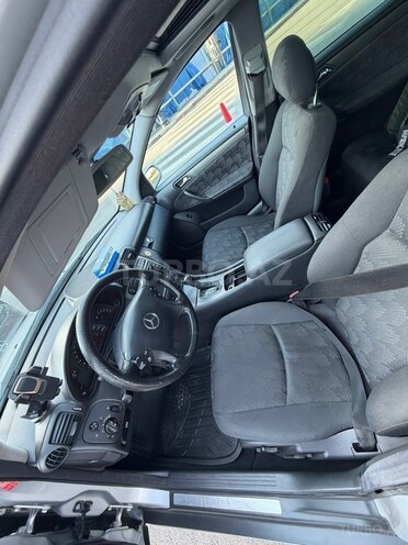 Mercedes C 200-7