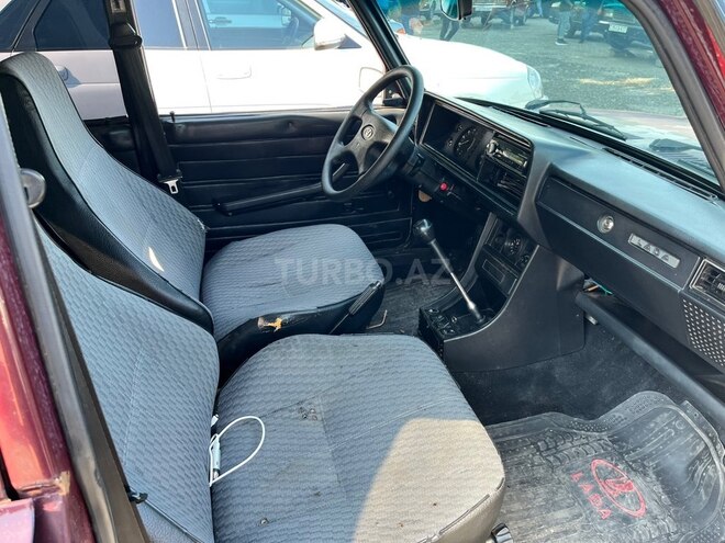 LADA (VAZ) 2107-2