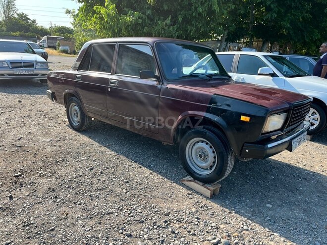 LADA (VAZ) 2107-5
