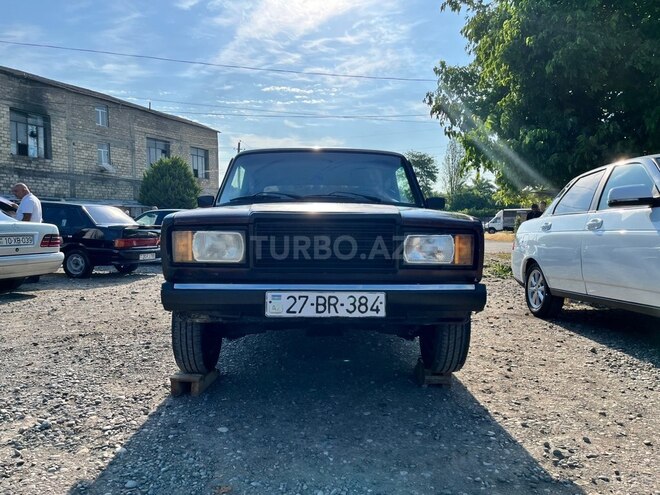 LADA (VAZ) 2107-1