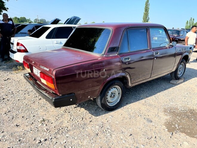 LADA (VAZ) 2107-4